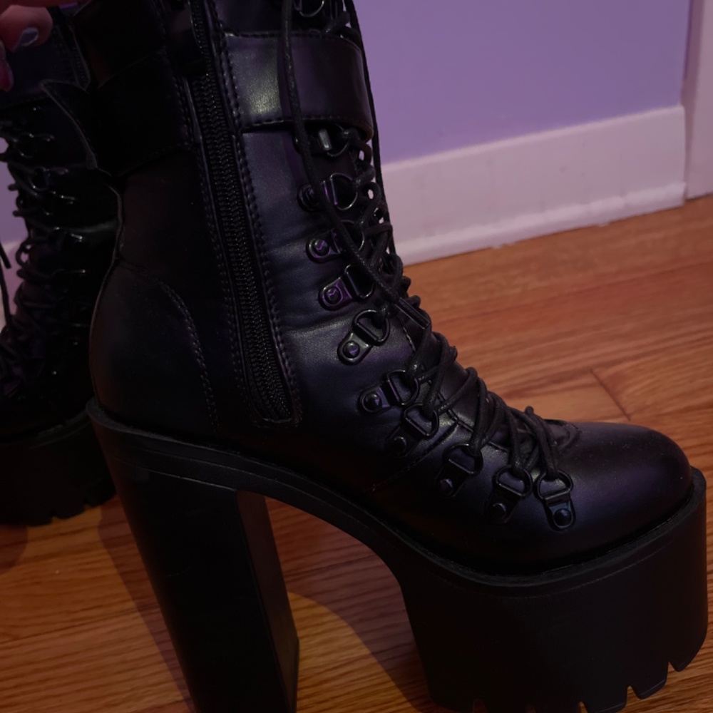 Platform boots - Picture 2 of 3